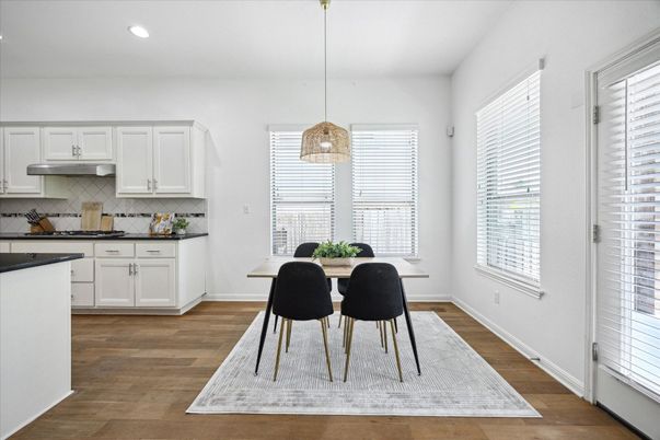 Dining room, Interior, Kitchen, Pendant Lights, Recessed Lighting, Wood Texture Flooring