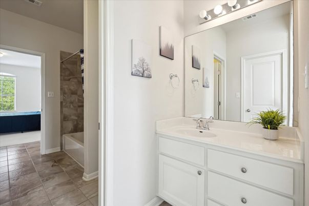 Bathroom, Dual Sink Vanities, Interior