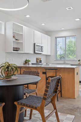 Dining room, Interior, Kitchen, Recessed Lighting