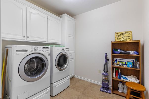Interior, Washer