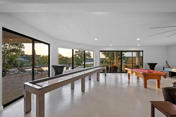 Billiard Table, Game Room, Interior, Recessed Lighting
