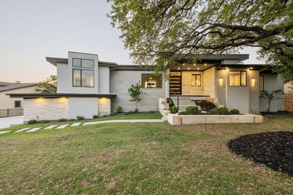 Backyard, Exterior, Facade, Modern
