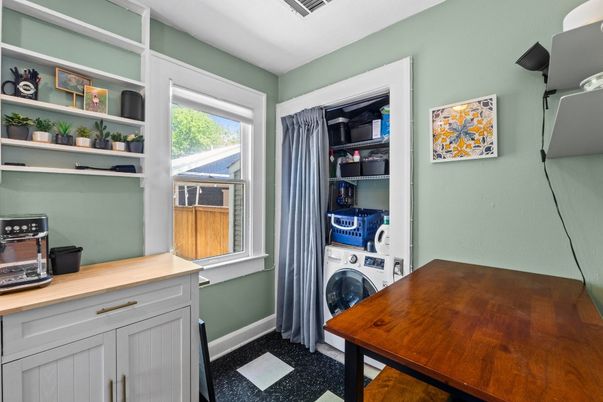 Interior, Utility Closets, Washer