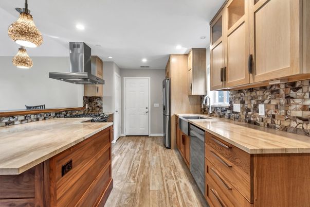 Interior, Kitchen, Pendant Lights, Recessed Lighting, Wood Texture Flooring