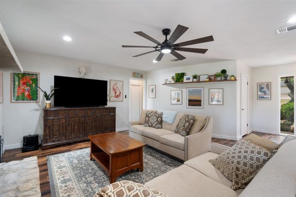 Interior, Living room, Recessed Lighting, Wood Texture Flooring
