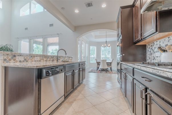 Chandelier, Dining room, Interior, Kitchen, Recessed Lighting