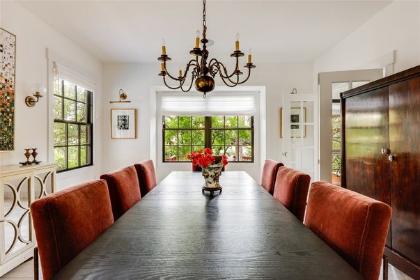 Chandelier, Dining room, Interior