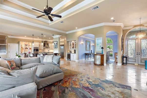 Interior, Kitchen, Living room, Pendant Lights, Recessed Lighting, Stainless Steel Appliances