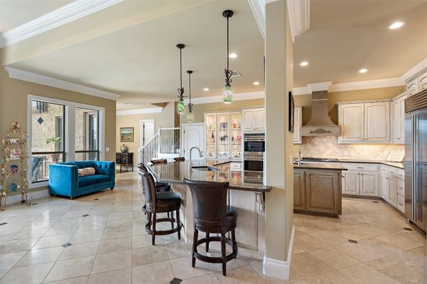 Interior, Kitchen, Pendant Lights, Recessed Lighting, Stainless Steel Appliances