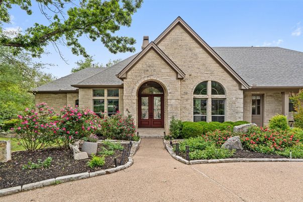 Exterior, Facade, Brick Facade, Brick Traditional