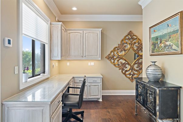 Home Office, Interior, Recessed Lighting, Wood Texture Flooring