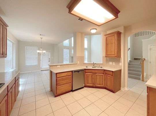 Chandelier, Interior, Kitchen, Pendant Lights, Stainless Steel Appliances