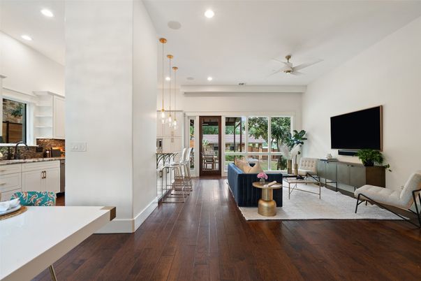 Interior, Living room, Pendant Lights, Recessed Lighting, Wood Texture Flooring