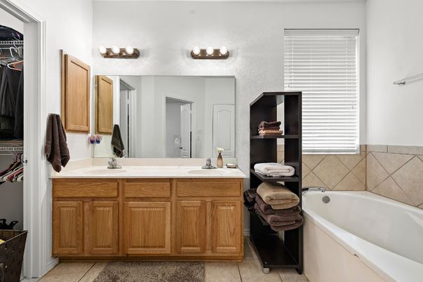 Bathroom, Dual Sink Vanities, Interior