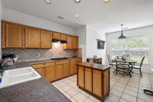 Dining room, Interior, Kitchen, Recessed Lighting