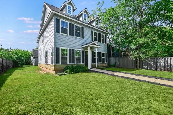 Backyard, Exterior, Facade, Georgian