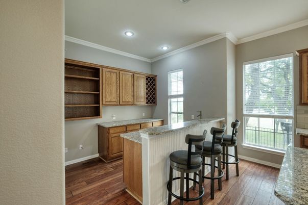 Interior, Recessed Lighting, Wood Texture Flooring