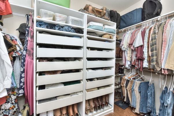 Interior, Walk-in Closets, Wood Texture Flooring