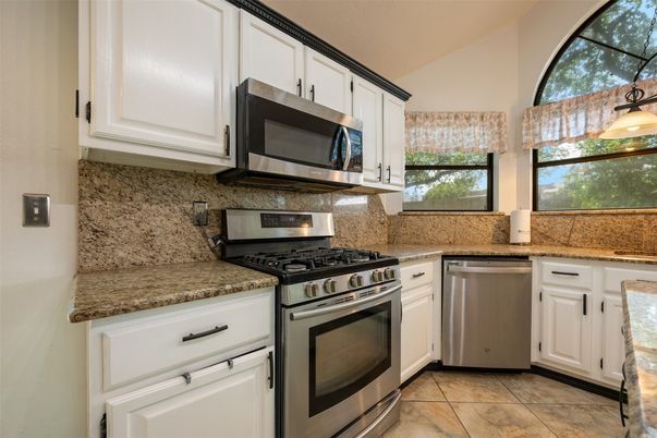 Interior, Kitchen, Stainless Steel Appliances
