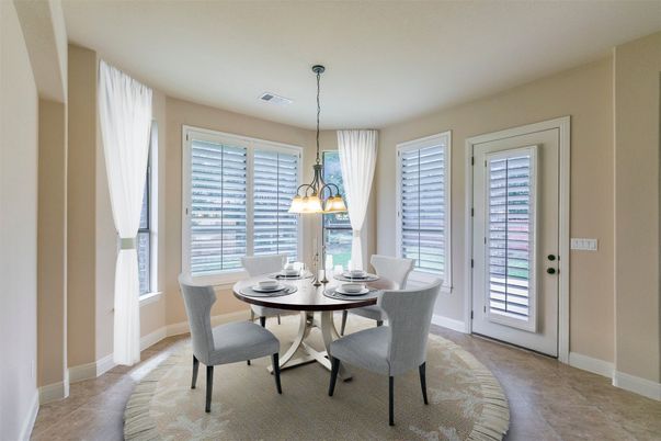 Chandelier, Dining room, Interior, Pendant Lights