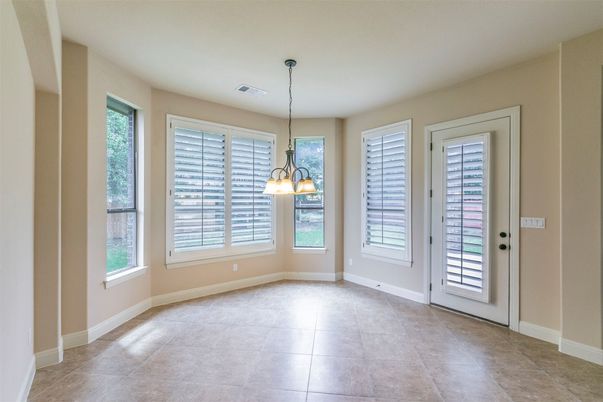 Chandelier, Empty room, Interior, Pendant Lights