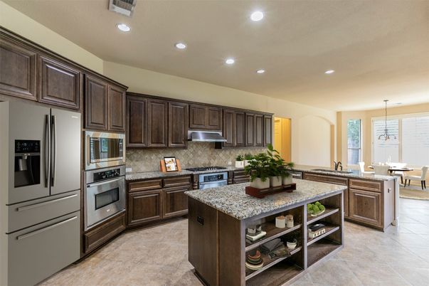 Dining room, Interior, Kitchen, Pendant Lights, Recessed Lighting, Stainless Steel Appliances