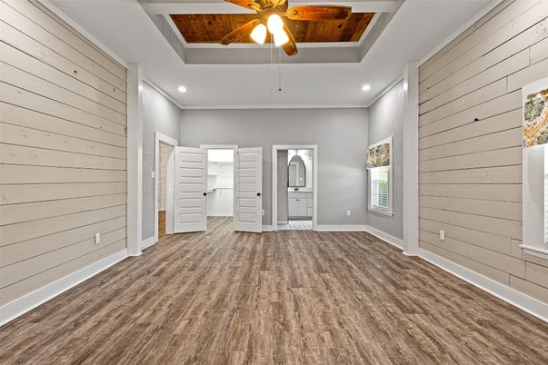 Empty room, Interior, Recessed Lighting, Wooden Ceilings, Wood Texture Flooring