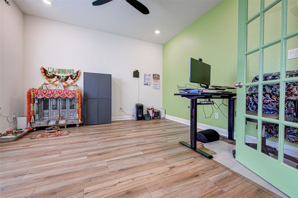 Interior, Recessed Lighting, Wood Texture Flooring