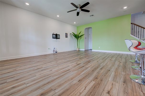Empty room, Interior, Recessed Lighting, Wood Texture Flooring