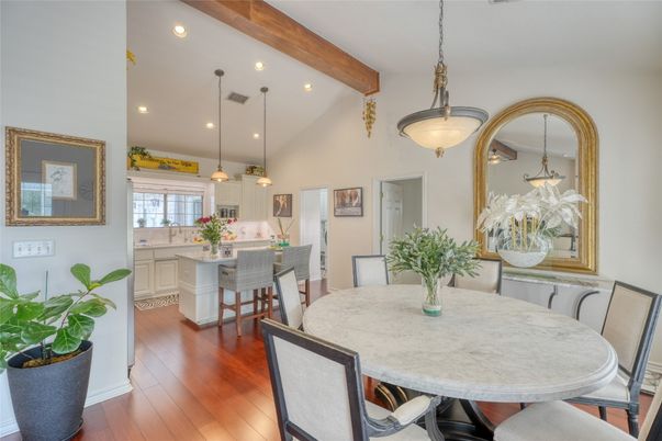Dining room, Interior, Kitchen, Pendant Lights, Recessed Lighting, Wooden Beams, Wood Texture Flooring