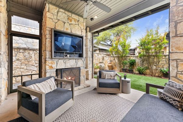 Exterior, Fireplace