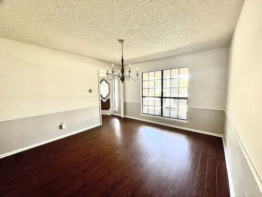 Chandelier, Empty room, Interior, Wood Texture Flooring