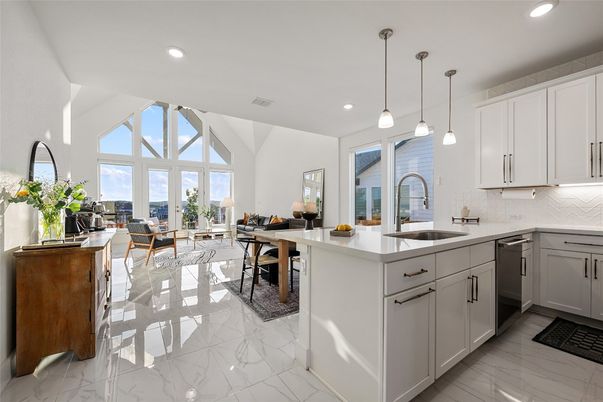Dining room, Interior, Kitchen, Marble, Pendant Lights, Recessed Lighting, Stainless Steel Appliances