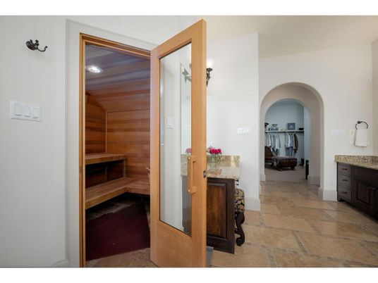 Interior, Recessed Lighting, Sauna Room