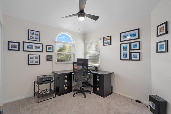 Home Office, Interior