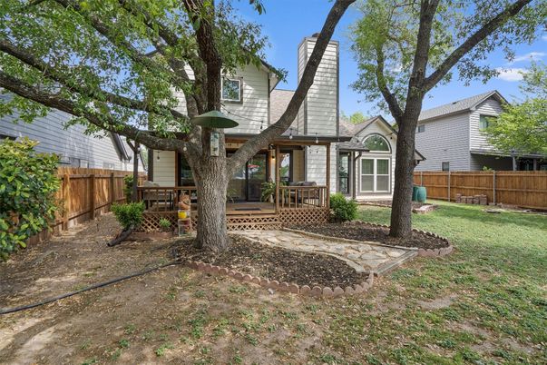 Backyard, Exterior, Facade, Queen Anne Victorian