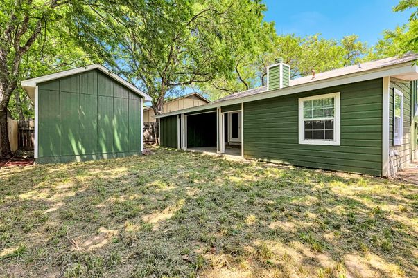 Backyard, Exterior
