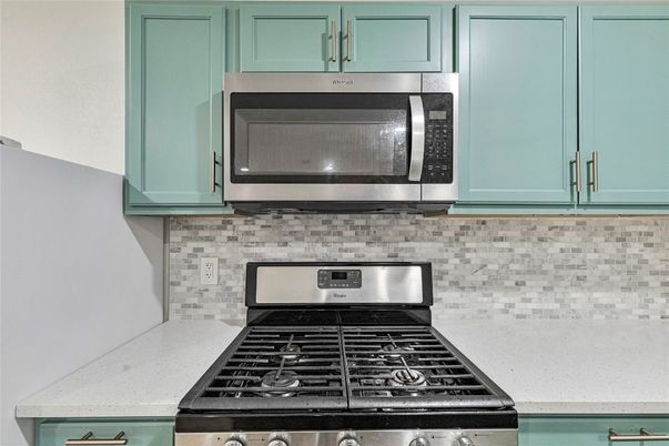 Interior, Kitchen, Stainless Steel Appliances