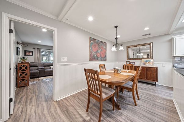 Dining room, Interior, Living room, Pendant Lights, Recessed Lighting, Wood Texture Flooring