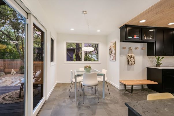 Dining room, Interior, Pendant Lights, Recessed Lighting