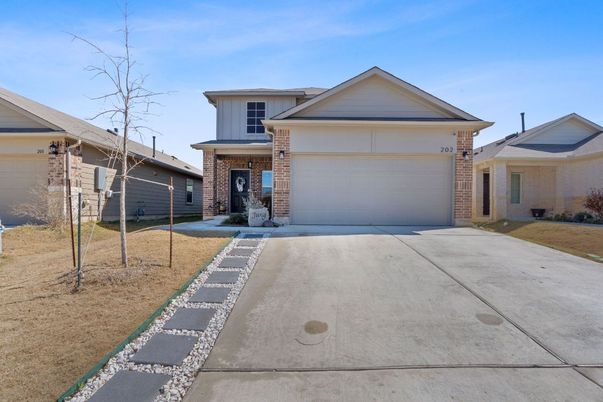 Attached, Exterior, Facade, Brick Facade, American Craftsman