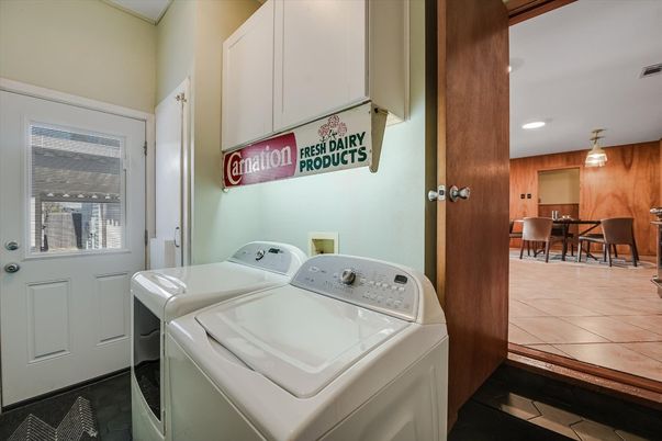 Dining room, Interior, Recessed Lighting, Washer