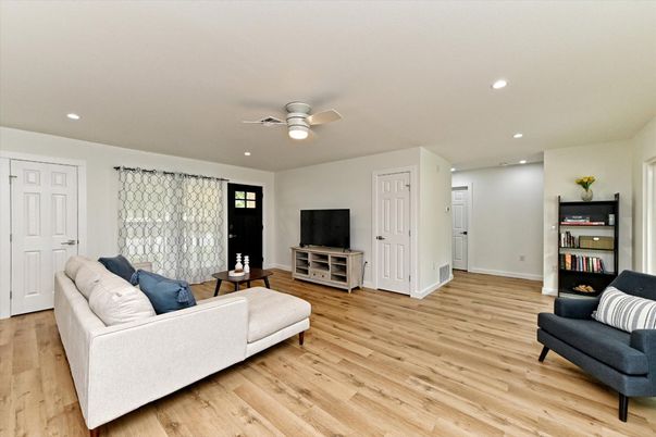 Interior, Living room, Recessed Lighting, Wood Texture Flooring