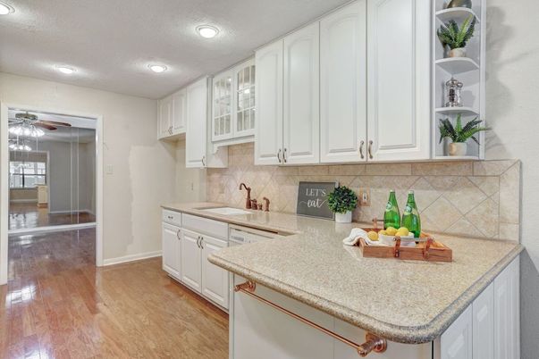 Interior, Kitchen, Recessed Lighting, Wood Texture Flooring