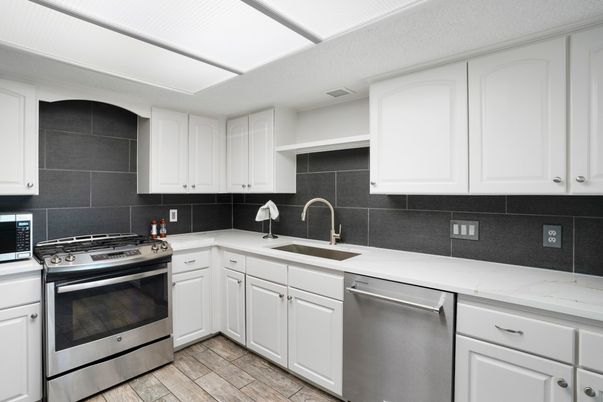 Interior, Kitchen, Stainless Steel Appliances, Wood Texture Flooring