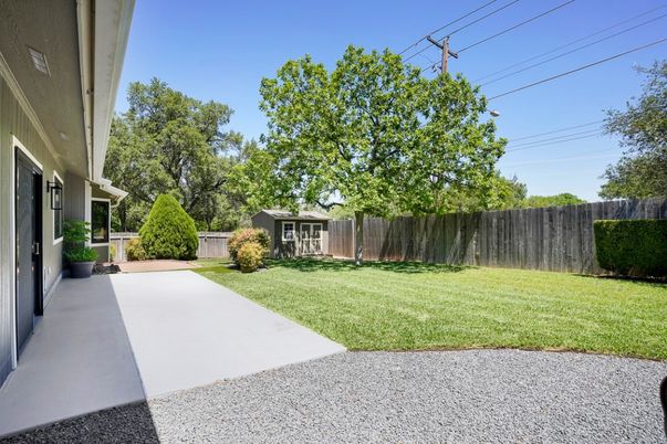 Backyard, Exterior