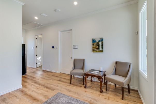 Interior, Recessed Lighting, Wood Texture Flooring