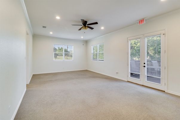 Empty room, Interior, Recessed Lighting