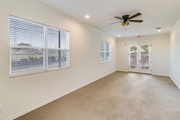 Empty room, Interior, Recessed Lighting