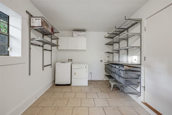 Interior, Washer